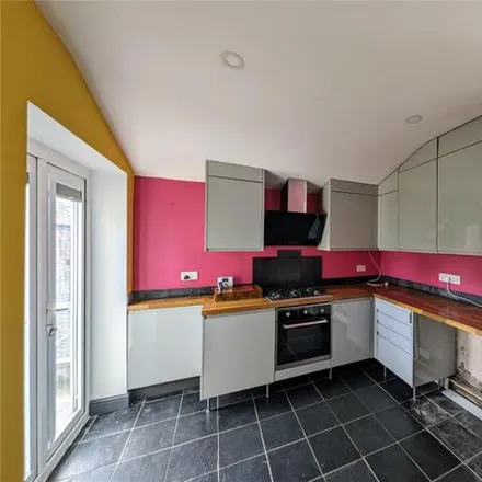 Image 5 - Harewood Terrace, Darlington, DL3 7HY, United Kingdom - House for rent