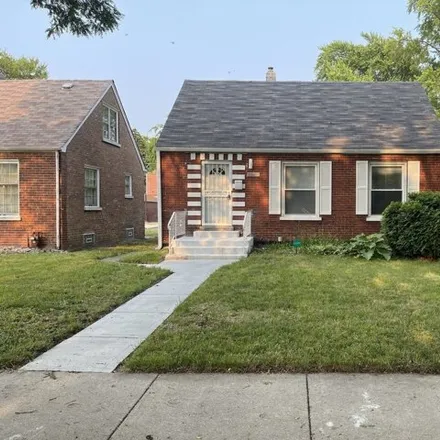 Buy this 3 bed house on 12805 South Lowe Avenue in Chicago, IL 60628