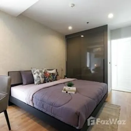 Rent this 3 bed apartment on Soi Sukhumvit 21 Soi 1 in Asok, Vadhana District