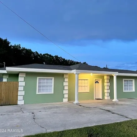 Buy this 4 bed house on 2020 Old Spanish Trail in New Iberia, LA 70560