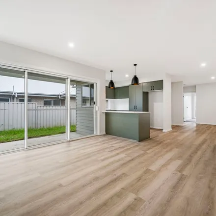 Image 8 - Freesia Place, Port Macquarie NSW 2444, Australia - Apartment for rent