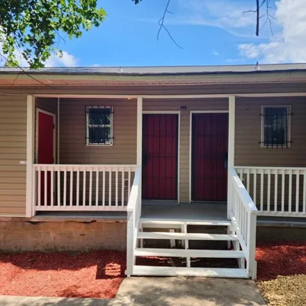 Buy this studio house on 1895 Clinton Road in Wood Valley, Macon