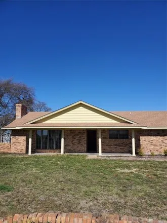 Rent this 3 bed house on Farm-to-Market Road 902 in Dorchester, Grayson County