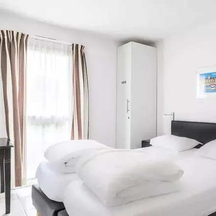 Rent this 4 bed house on 85180 Les Sables-d'Olonne