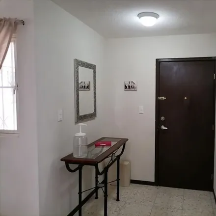 Image 4 - Privada Ingeniero Benigno Bustamante y Septién, Delegación Centro Histórico, 76040 Querétaro, QUE, Mexico - Apartment for rent
