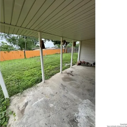 Image 2 - 289 East Langley Boulevard, Universal City, Bexar County, TX 78148, USA - House for sale