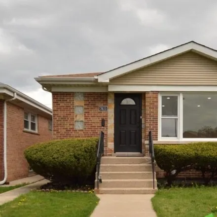 Buy this 3 bed house on 7411 North Oconto Avenue in Chicago, IL 60631
