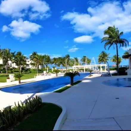 Buy this 3 bed apartment on Avenida Puerto Cancun Sur in 77524 Cancún, ROO