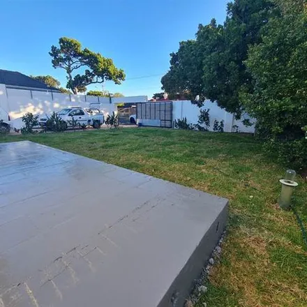 Image 3 - Rorke Road, Plumstead, Western Cape, 7800, South Africa - Apartment for rent