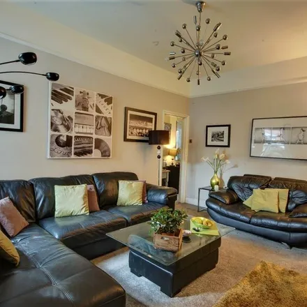 Image 3 - Ashleigh Grove, Newcastle upon Tyne, NE2 3DX, United Kingdom - Apartment for rent
