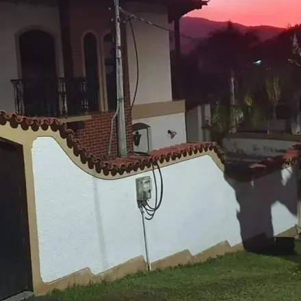Buy this 6 bed house on Rua Luís Santiago de Mesquita in Taquara, Rio de Janeiro - RJ