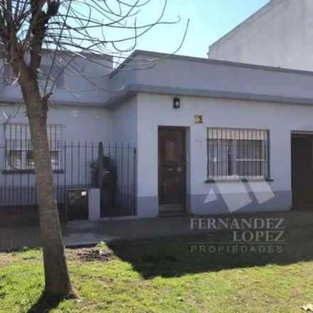 Buy this 3 bed house on La Rioja 955 in Quilmes Este, B1878 FDC Quilmes