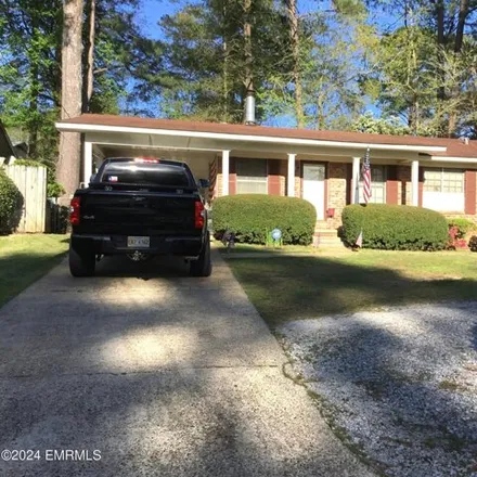 Buy this 3 bed house on 826 64th Avenue in Meridian, MS 39307