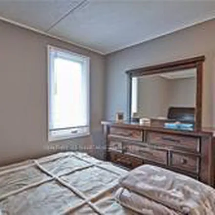 Image 4 - 945 Lake Drive North, Georgina, ON L4P 3C8, Canada - Apartment for rent