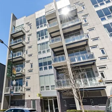 Buy this 3 bed condo on 1135-1137 West Adams Street in Chicago, IL 60612