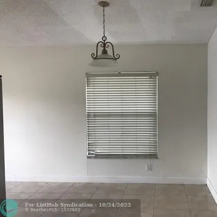 Image 3 - 11243 Northwest 39th Street, Coral Springs, FL 33065, USA - Duplex for rent