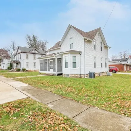 Image 3 - 251 South Arch Street, Jerseyville, IL 62052, USA - House for sale