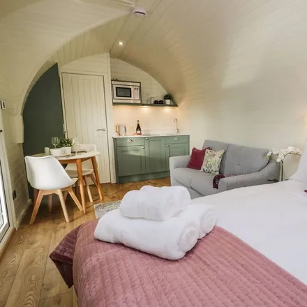 Rent this 1 bed townhouse on Cyffylliog in LL15 2BL, United Kingdom