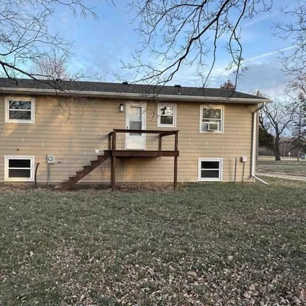 Image 3 - 161 Garfield Avenue North, Madison, SD 57042, USA - House for sale