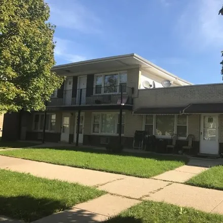 Rent this 1 bed house on 5331 South Kilbourn Avenue in Chicago, IL 60632