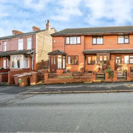 Buy this 2 bed townhouse on Nutgrove Methodist Church in Nutgrove Road, St Helens