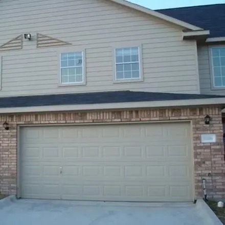 Rent this 3 bed apartment on 9731 Fatima Lake Drive in Houston, TX 77099