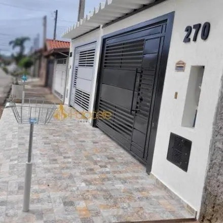 Buy this 2 bed house on Rua Silvio Jordão de Farias Vargas Filho in Piracangaguá, Taubaté - SP