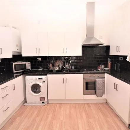 Rent this 4 bed apartment on Cheltenham Terrace in Newcastle upon Tyne, NE6 5HR