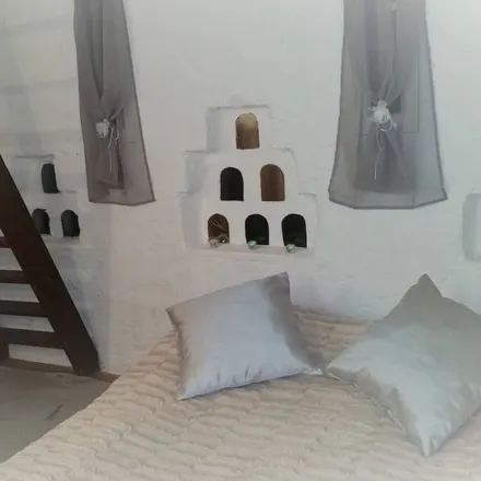 Rent this 2 bed house on 84110 Vaison-la-Romaine