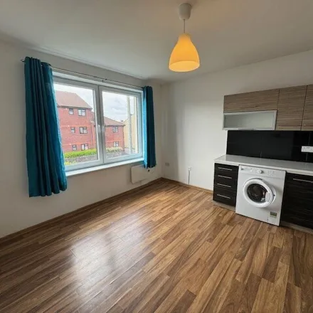 Image 5 - 221 Lodge Causeway, Bristol, BS16 3JX, United Kingdom - Apartment for rent