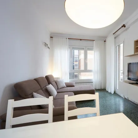 Image 4 - Travessera de Dalt, 118, 120, 08001 Barcelona, Spain - Apartment for rent
