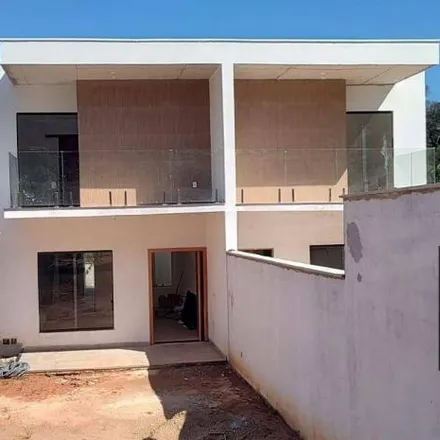 Buy this 3 bed house on Rua dos Pinheiras in Novo Horizonte, Juiz de Fora - MG