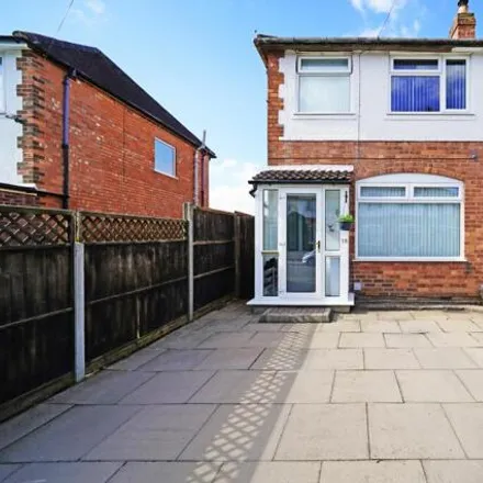 Buy this 3 bed house on 18 Shakespeare Road in Blossomfield, B90 4RL