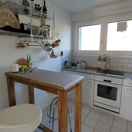 Rent this 3 bed apartment on Krone in Oberlandstrasse, 8712 Stäfa