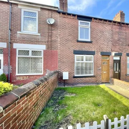 Buy this 3 bed townhouse on Pontefract Road/Albert Street in Pontefract Road, Upper Cudworth