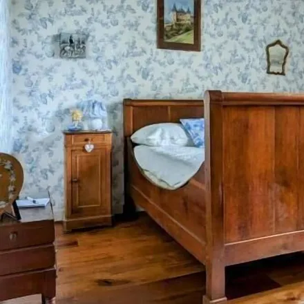 Rent this 5 bed house on Maison France Services in 2 Rue du Vieux Moulin, 61290 La Roche