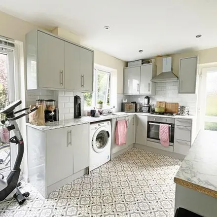 Rent this 3 bed duplex on Penarth Rise in Nottingham, NG5 4EE
