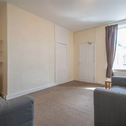 Rent this 4 bed apartment on Doncaster Road in Newcastle upon Tyne, NE2 1RB