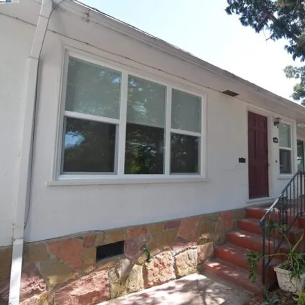 Rent this 4 bed house on 3700;3702;3704;3706 Maple Avenue in Oakland, CA 94619
