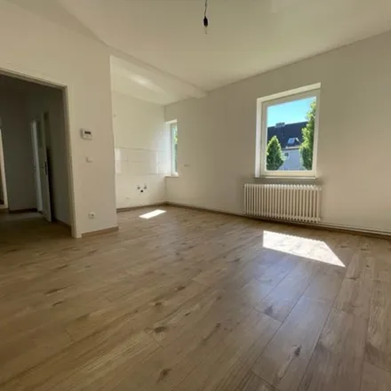 Rent this 3 bed apartment on Salzastraße in 26388 Wilhelmshaven, Germany