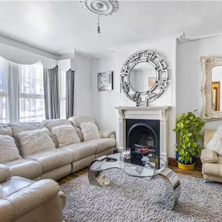 Buy this 4 bed duplex on 25 Saxon Road in London, SE25 5EH
