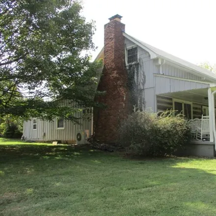 Buy this 3 bed house on Barnes Drive in Lebanon, TN