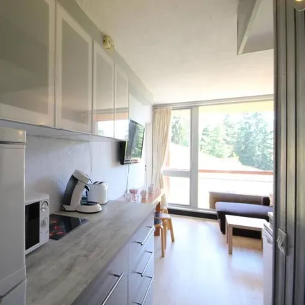 Image 5 - 42152 L'Horme, France - Apartment for rent