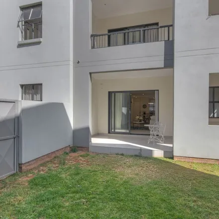 Image 3 - Loudoun Road, Benmore Gardens, Sandton, 2031, South Africa - Apartment for rent