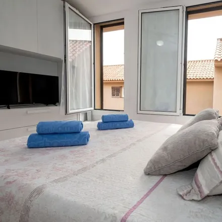 Rent this 3 bed duplex on 43882 Calafell