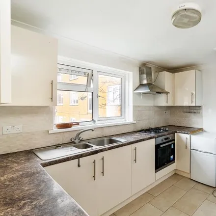 Image 1 - Carlton Mount, Carlton Hill, Brighton, BN2 0GZ, United Kingdom - Apartment for rent