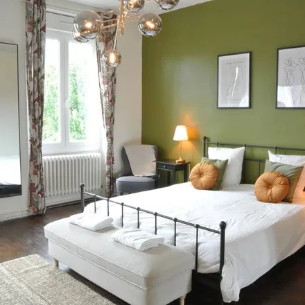 Rent this 6 bed house on 14380 Landelles-et-Coupigny