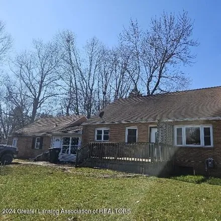 Buy this 4 bed house on 6124 Cooper Road in Lansing, MI 48911