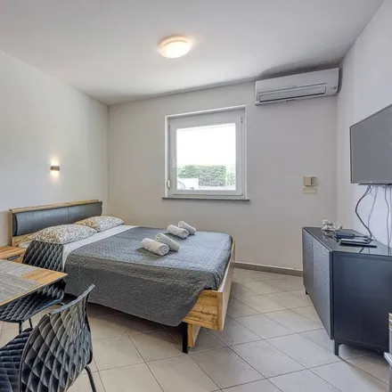Rent this 1 bed apartment on Koper / Capodistria