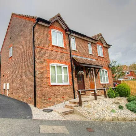 Rent this 3 bed duplex on 7 Tillingham Way in Stone Cross, BN24 5PS